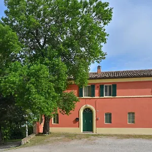 Casale Romani Country Cerreto Castello